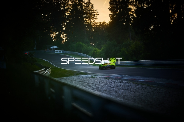 Rennfahrzeug auf der Nordschleife