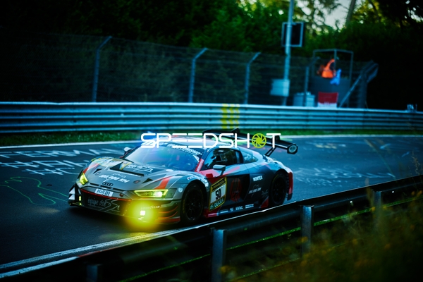 Rennfahrzeug auf der Nordschleife