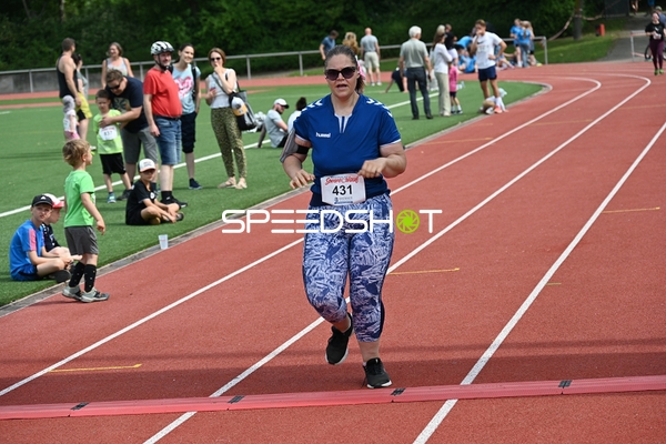 Läuferin beim TVE Sommerlauf Edingen