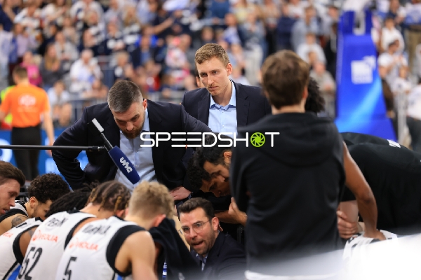 Szene mit Jacob Hollatz (997; Veolia Towers Hamburg) und Benka Barloschky (999; Veolia Towers Hamburg)