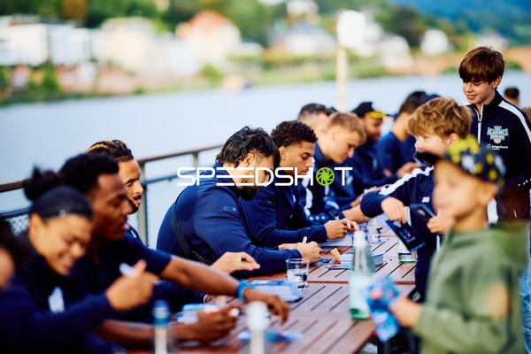 MLP Academics bei Teamvorstellung