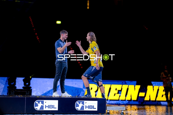 Spieler der Rhein-Neckar Löwen in der Halle