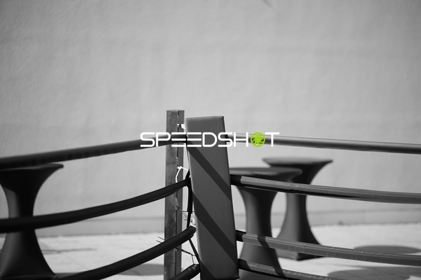 Ringside-Zone Face-Off