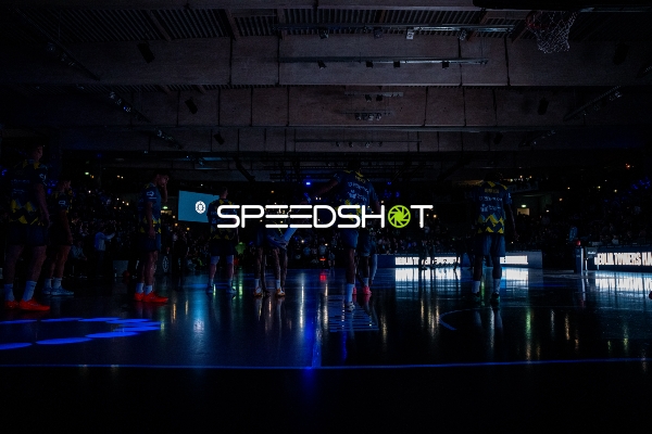 Blick in die Halle vor dem Spiel