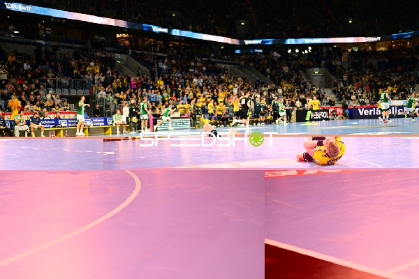 Zweikampf führt zu Bodenlage