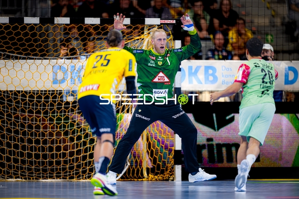 Torwart verteidigt Tor