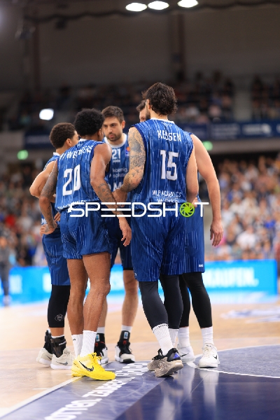 Szene mit Marcel Keßen (15; MLP Academics Heidelberg) und Teamkollegen