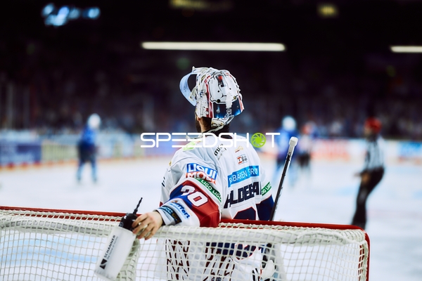 Torwart der Eisbären Berlin im Playoff-Halbfinale