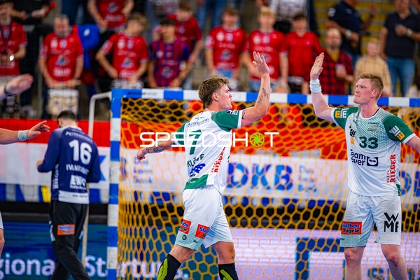 Torjubel Victor Klöve (7;Frisch Auf Göppingen), Ymir Gislason (33;Frisch Auf Göppingen)