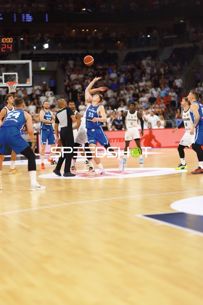 Sprungball zwischen Teams