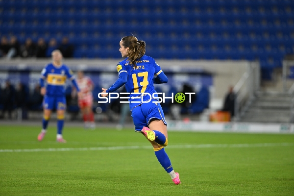 Rieke Tietz (17; CZJ) in Aktion