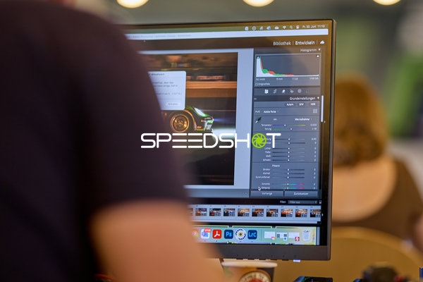 Bildschirm mit Bildbearbeitung