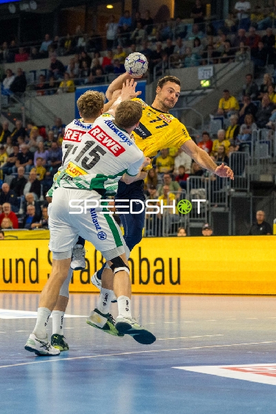 Dani Baijens Dani Baijens (77; Rhein Neckar Löwen) wirft