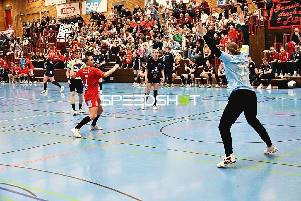 Kurpfalz Bären im Angriff auf Mainz 05