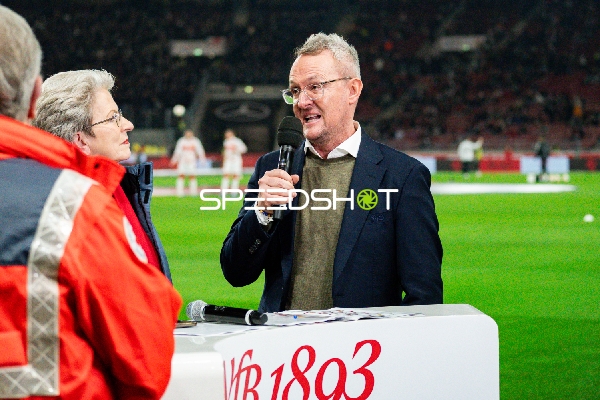 Interview am Spielfeldrand