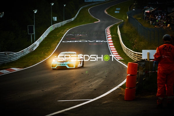 Rennfahrzeug auf der Nordschleife