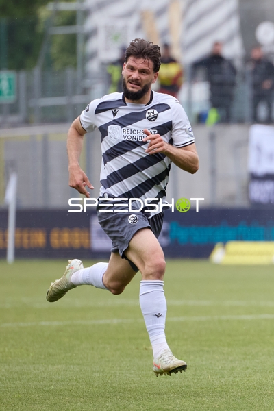 laufen Marco Schikora (21;SV Sandhausen)