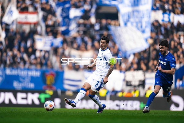 Ballkontrolle und Verteidigung