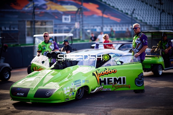 Grüner Dragster am Hockenheimring