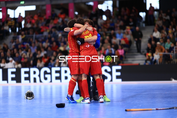 Jubel von Cesar CURIEL (7; Spanien), Ignacio ABAJO (14; Spanien) und Pere AMAT (27; Spanien)