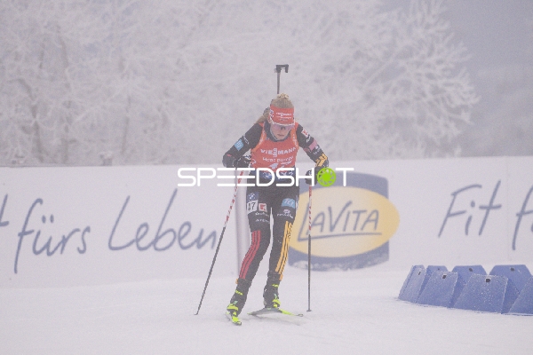 Sprint der Frauen: Julia TANNHEIMER (47; Biathlon Frauen) in Aktion