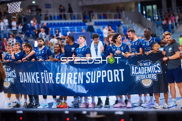 Team celebration Paul Zipser (9;MLP Academics Heidelberg), Marcel Keßen (15;MLP Academics Heidelberg), Erol Ersek (11;MLP Academics Heidelberg)