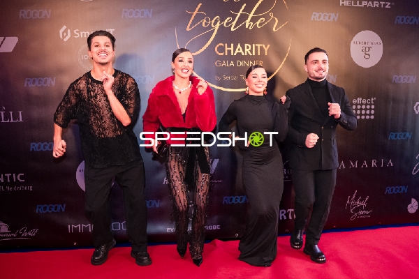 Feier auf dem roten Teppich beim Charity Gala Dinner