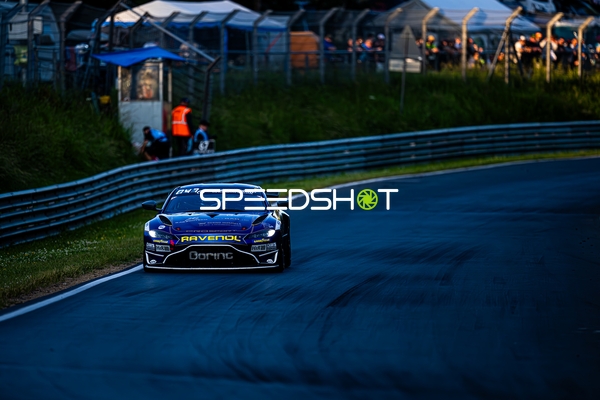 BMW 318ti auf der Nordschleife