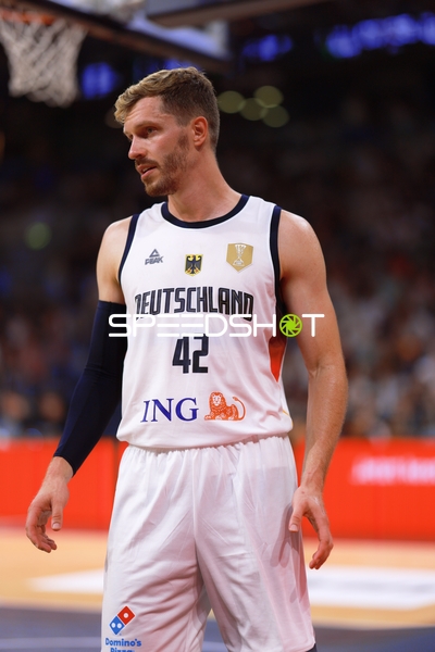 Andreas Obst (42; Deutschland) auf dem Court