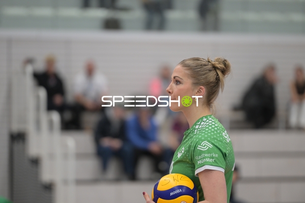 Volleyball-Situation mit Diane Seybering (18; USC Münster)