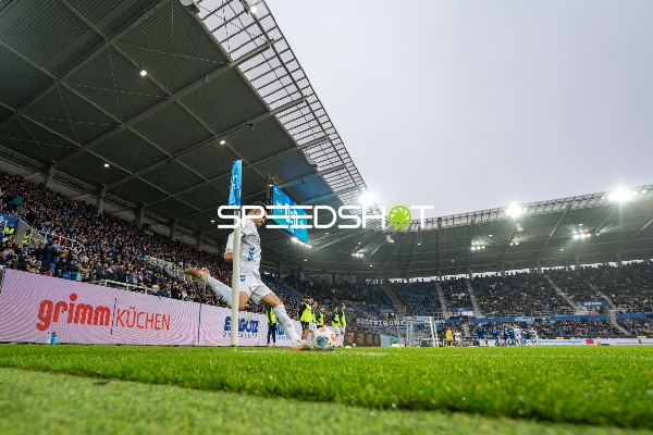 Eckstoß von Filip Bilbija (7; SC Paderborn 07)
