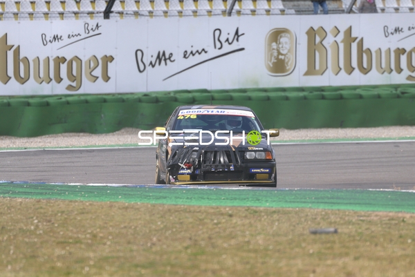 Rennwagen Nummer 576 auf dem Hockenheimring