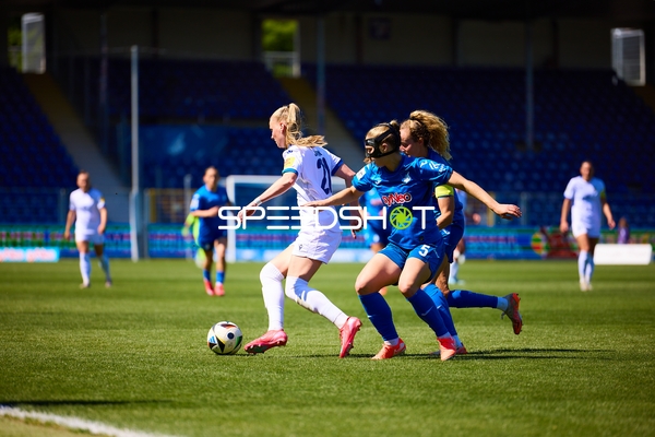 Tackle Laura Dick (21;TSG Hoffenheim Frauen 1), Jalysa Stechemesser (5;FC Carl Zeiss Jena Frauen)