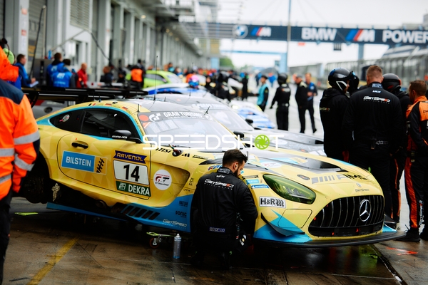 Boxenstopp ROWE RACING (14): Fabian Schiller, Luca Stolz, Maxime Martin