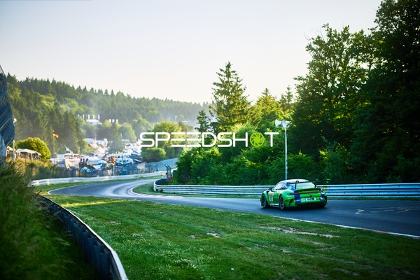 Rennfahrzeug auf der Nordschleife