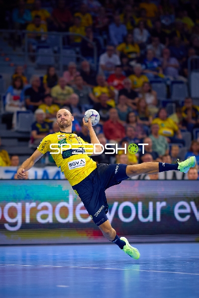 Lukas Sandell (11; Rhein Neckar Löwen) wirft aufs Tor