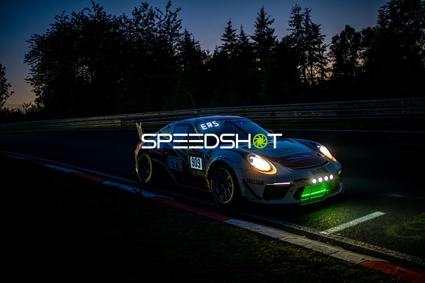 Rennfahrzeug auf der Nordschleife