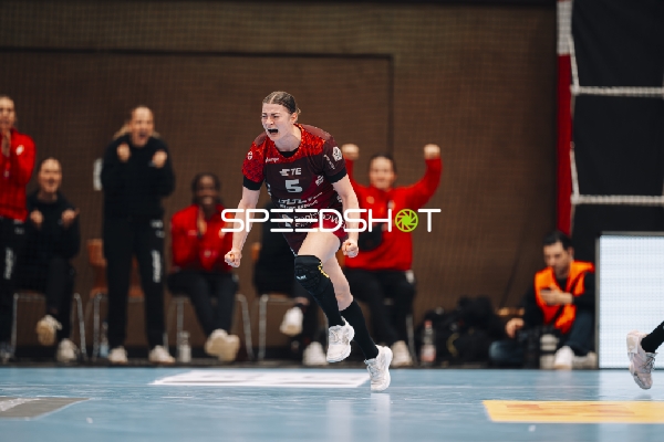 Szene mit Isabell Hurst (5; HSG Bensheim/Auerbach)