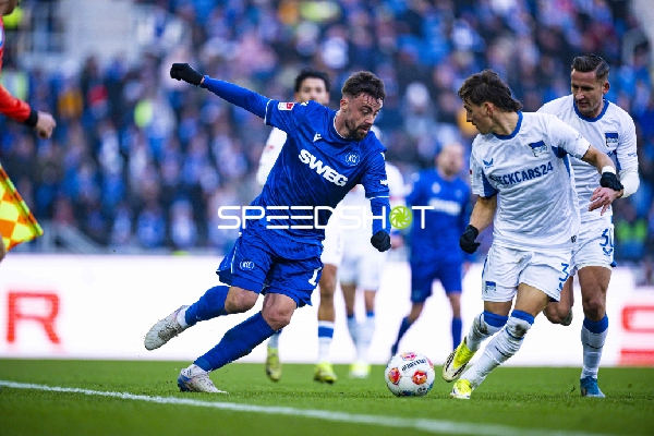 Ballkontrolle und Zweikampf