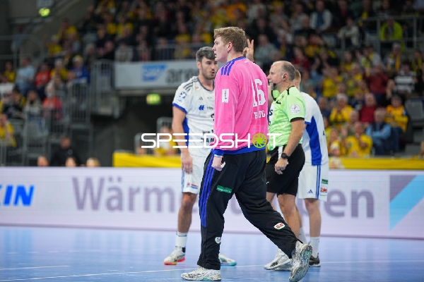 Robin Haug (16; HSV Hamburg) und Jacob Lassen (9; HSV Hamburg) in Aktion