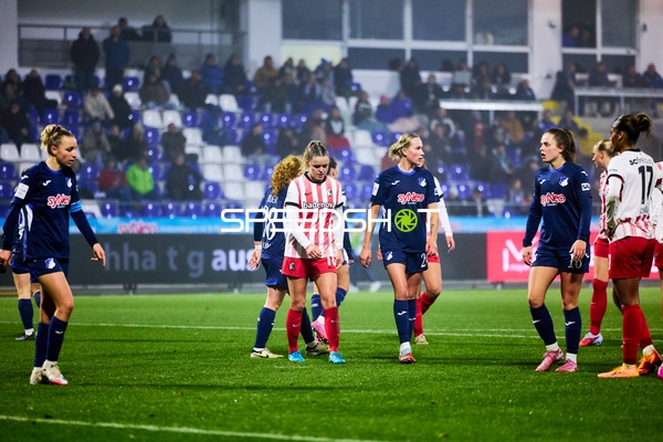 Spieler in Aktion auf dem Feld