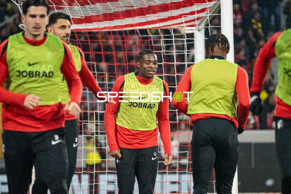 Spieler beim Aufwärmen