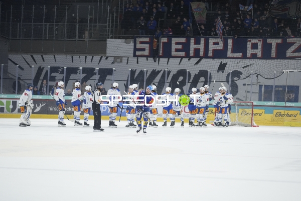 Brandon Gignac (10; EHC Kloten) in Aktion