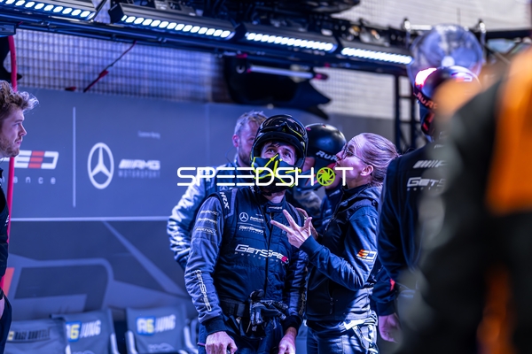 Boxenstopp beim 24h Rennen 2025