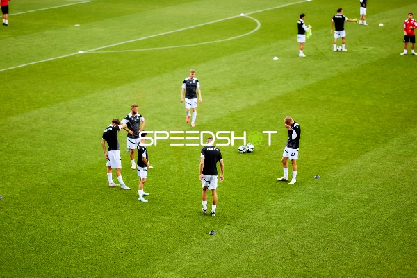 FSV Frankfurt beim Aufwärmen