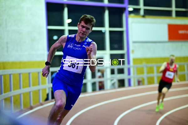 Simon Felix (361; TSV SCHOTT Mainz) sprintet fokussiert