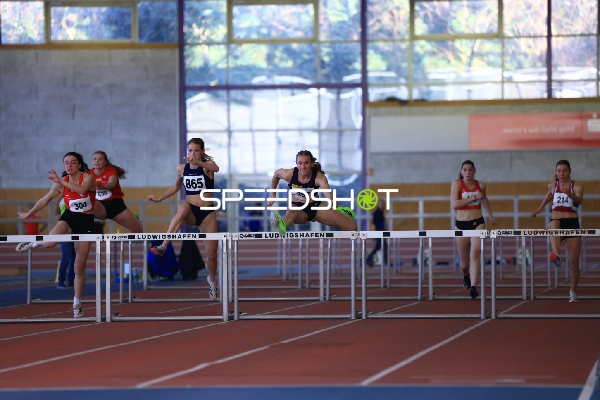 Hürdenlauf mit 865; LG Region Karlsruhe und Kaul Emma (397; USC Mainz)