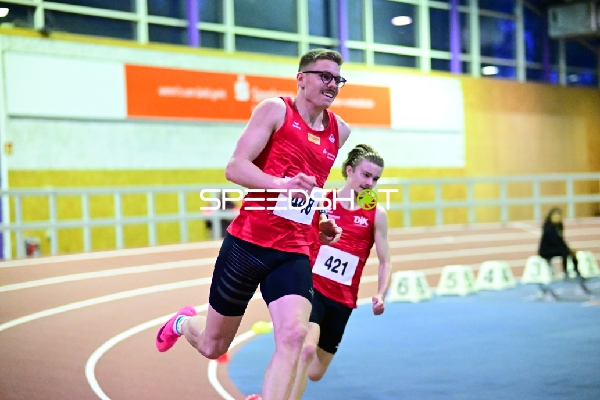 Läufer Schlangen Dustin (448; LG Rhein-Wied) und 421; LG Rhein-Wied in Aktion