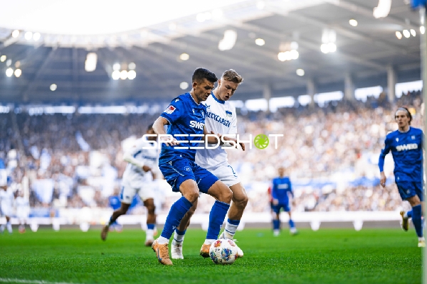 Zweikampf um den Ball