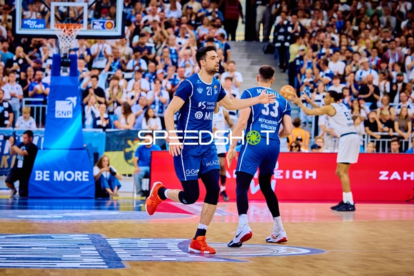 Mateo Šerić (21;MLP Academics Heidelberg), Ryan Mikesell (33;MLP Academics Heidelberg)